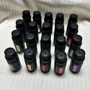 NEW! ESSENCE OILS SET OF 20 THERAPEUTIC GRADE PLANT ESSENTIAL OILS  .33 oz EACH